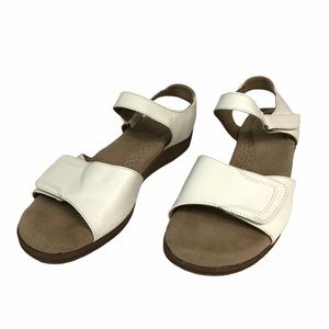 White Mushrooms Laura Adjustable Sandals